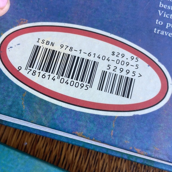 Brian Kesinger Walking Your Octopus & Traveling 🧳🐙Disney Animator Design Books - Picture 12 of 13